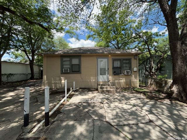 413 E Courtland Pl Unit 4, San Antonio, TX 78212