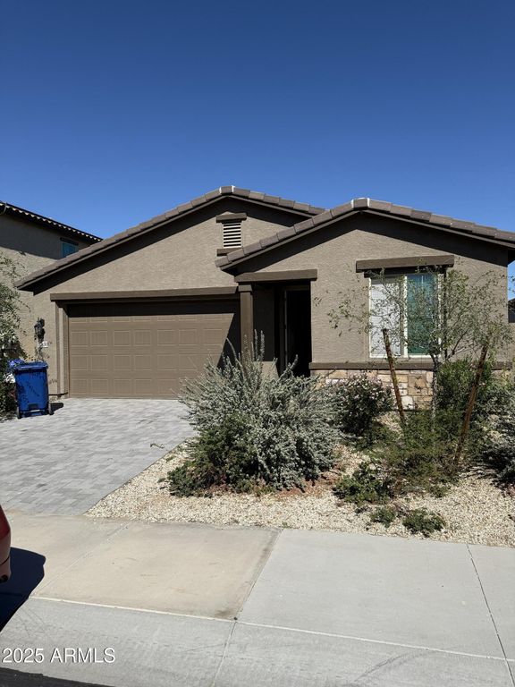 10830 W MARGUERITE Avenue, Tolleson, AZ 85353