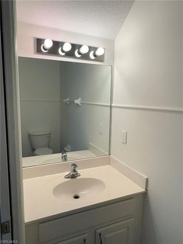8079 Pacific Beach DR, Fort Myers, FL 33996