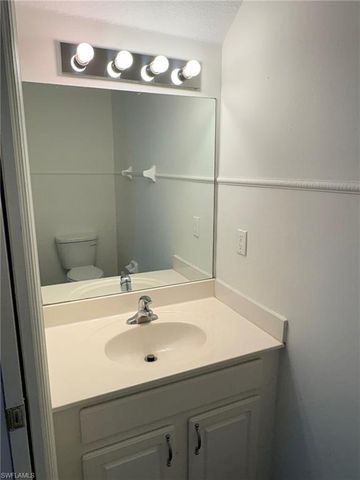 8079 Pacific Beach DR, Fort Myers, FL 33996