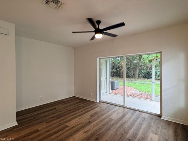 8079 Pacific Beach DR, Fort Myers, FL 33996