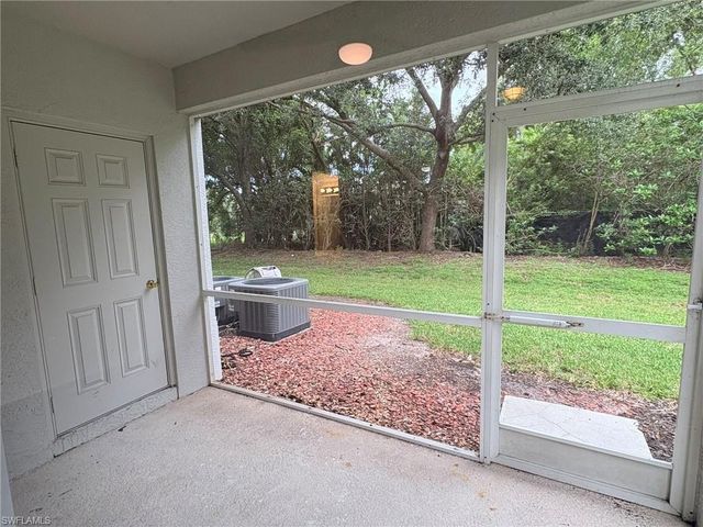 8079 Pacific Beach DR, Fort Myers, FL 33996