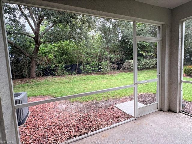 8079 Pacific Beach DR, Fort Myers, FL 33996