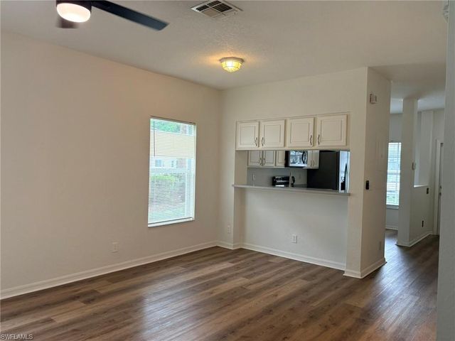 8079 Pacific Beach DR, Fort Myers, FL 33996