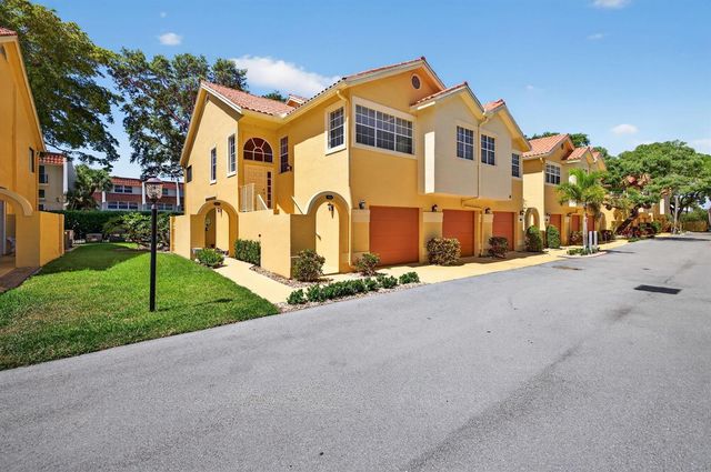 2121 S Ocean Boulevard 506, Lauderdale By The Sea, FL 33062