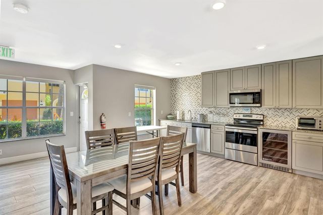 2121 S Ocean Boulevard 506, Lauderdale By The Sea, FL 33062