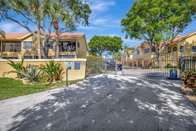 2121 S Ocean Boulevard 506, Lauderdale By The Sea, FL 33062