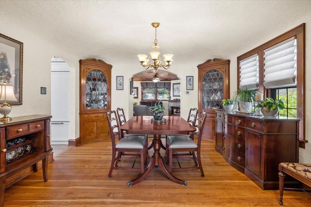 4971 Idlewild AVENUE, Whitefish Bay, WI 53217