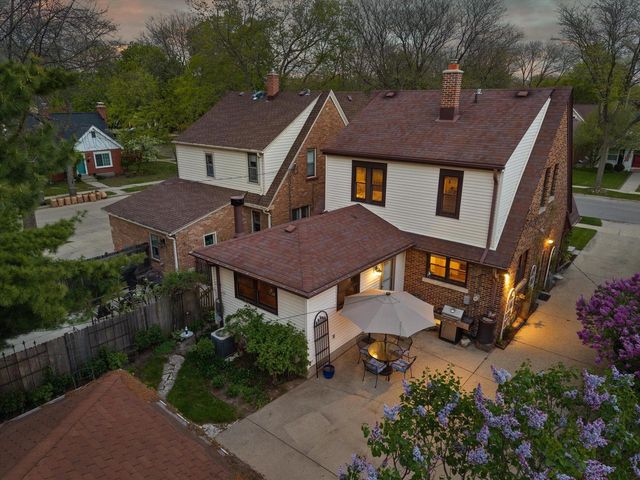 4971 Idlewild AVENUE, Whitefish Bay, WI 53217