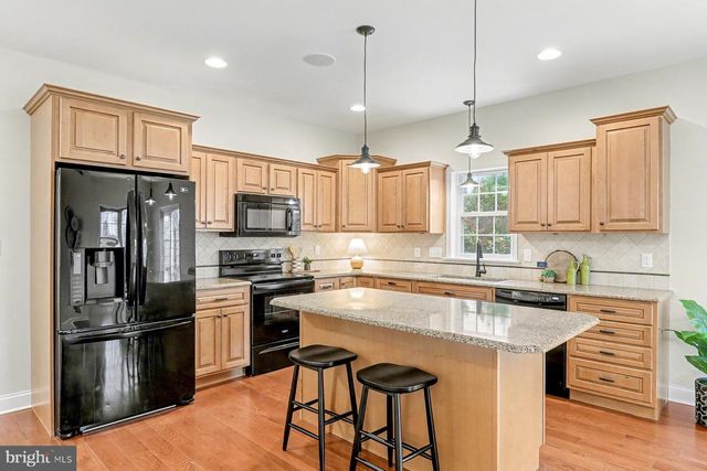 61 GENTLE DR, East Earl, PA 17519