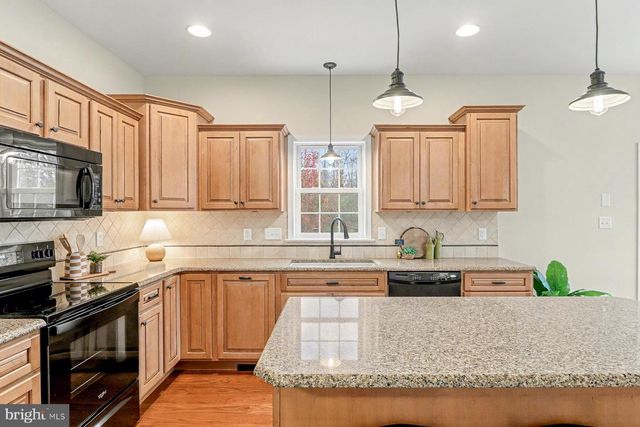 61 GENTLE DR, East Earl, PA 17519