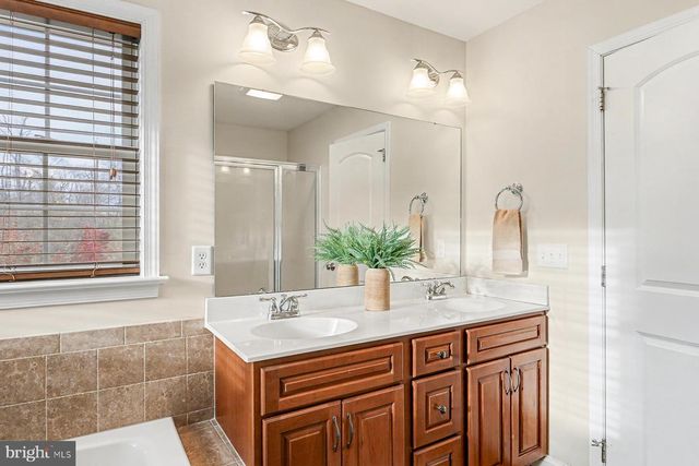 61 GENTLE DR, East Earl, PA 17519