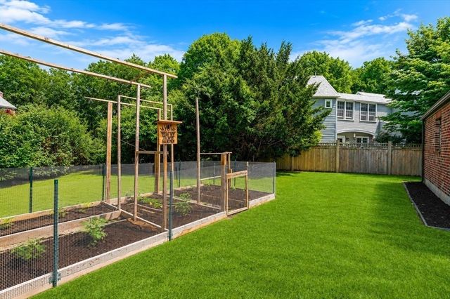 55 Forest Ave, Newton, MA 02465