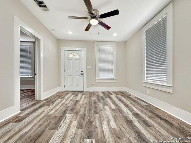 147 saint francis, San Antonio, TX 78204