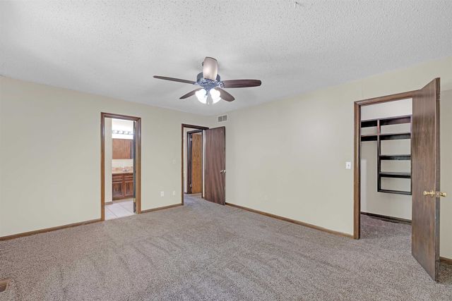 1671 N Maybelle St, Wichita, KS 67212