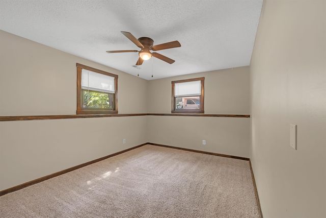 1671 N Maybelle St, Wichita, KS 67212