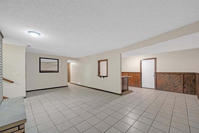 1671 N Maybelle St, Wichita, KS 67212