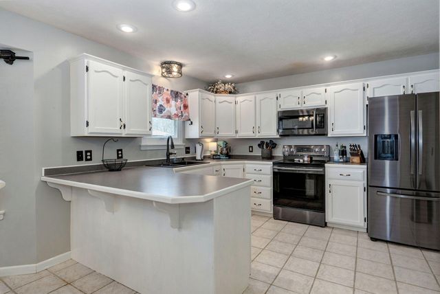 4435 W Westwood Drive, Battlefield, MO 65619