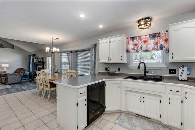 4435 W Westwood Drive, Battlefield, MO 65619