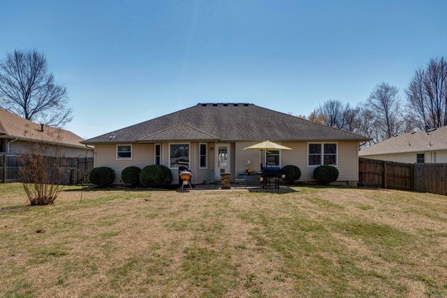 4435 W Westwood Drive, Battlefield, MO 65619