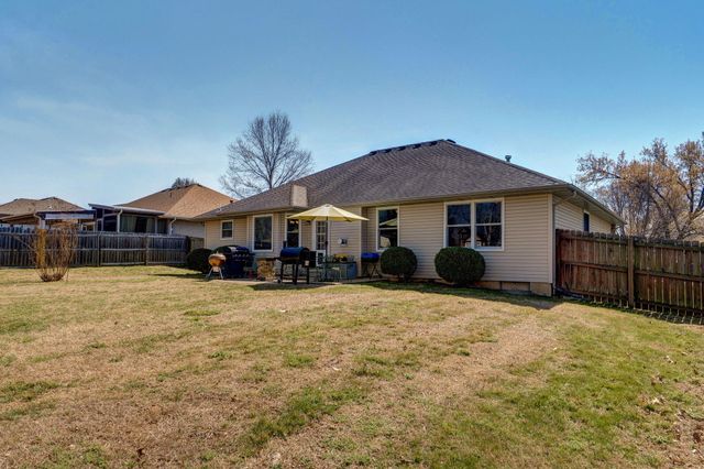 4435 W Westwood Drive, Battlefield, MO 65619