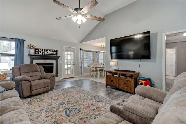 4435 W Westwood Drive, Battlefield, MO 65619