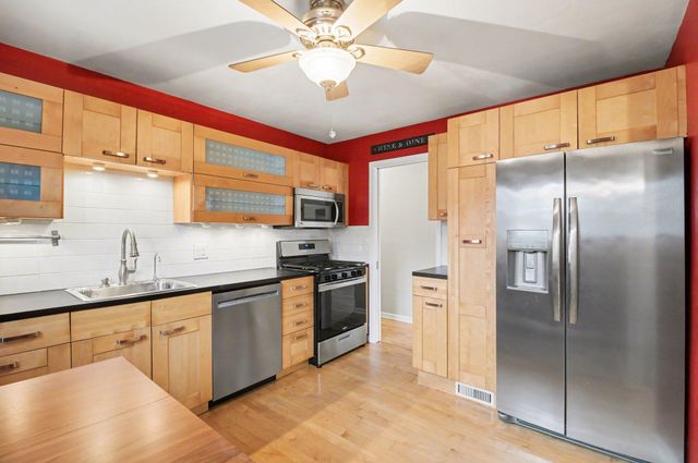 1015 Englewood Avenue, Royal Oak City, MI 48073