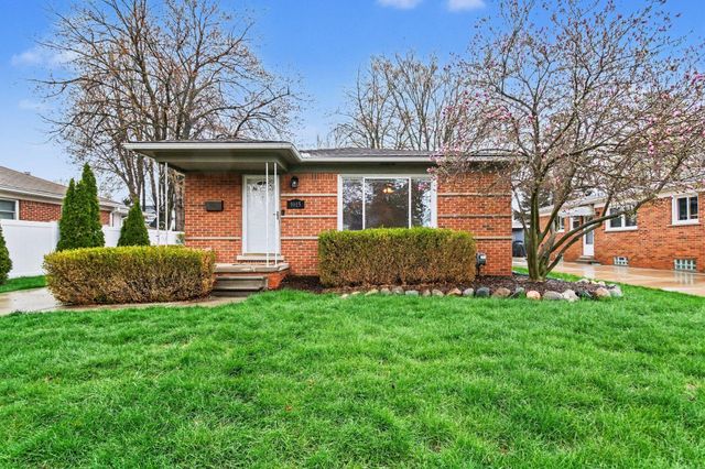 1015 Englewood Avenue, Royal Oak City, MI 48073