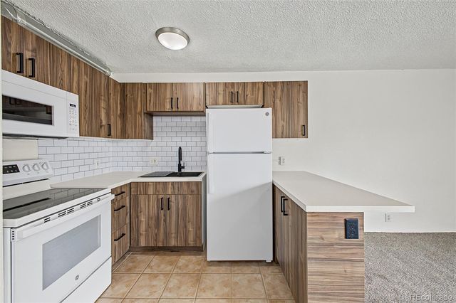 2500 S York Street 411, Denver, CO 80210