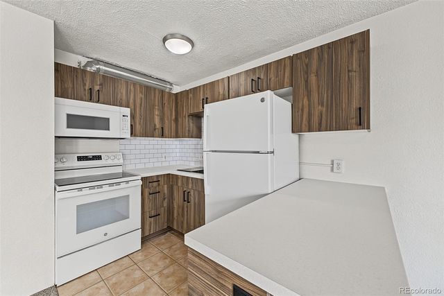 2500 S York Street 411, Denver, CO 80210