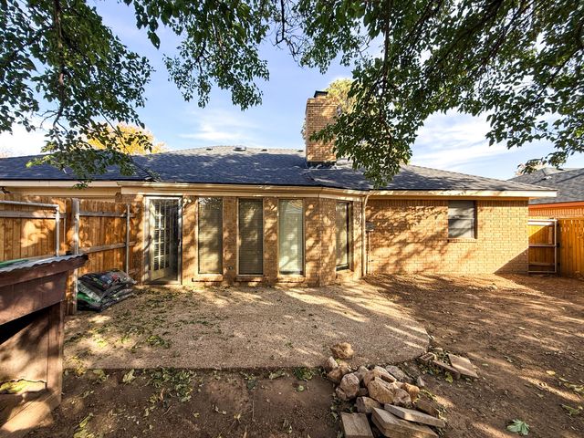 1008 SANTA FE Trail, Canyon, TX 79015