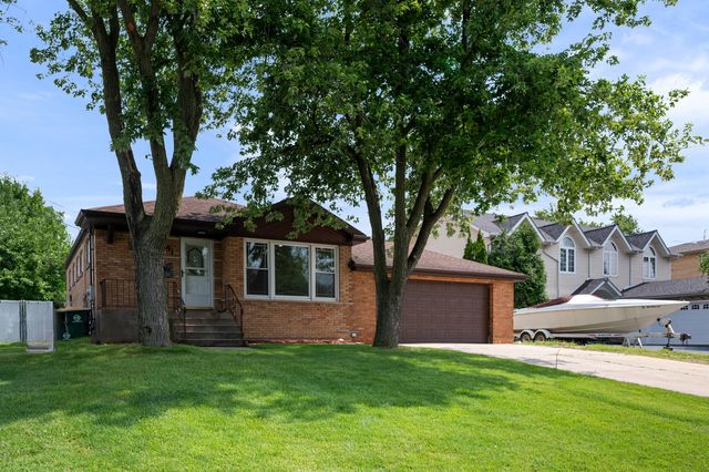7451 S 86th Avenue, Justice, IL 60458