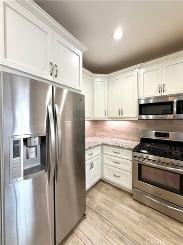 256 Ocho Rios, Oak Park, CA 91377