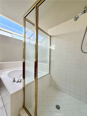 256 Ocho Rios, Oak Park, CA 91377
