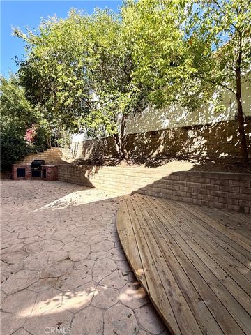 256 Ocho Rios, Oak Park, CA 91377