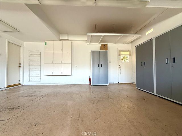 256 Ocho Rios, Oak Park, CA 91377