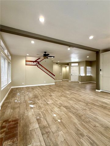 256 Ocho Rios, Oak Park, CA 91377