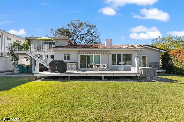 2295 Harbor RD, Naples, FL 34104