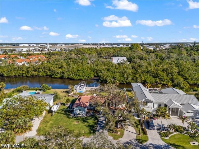2295 Harbor RD, Naples, FL 34104