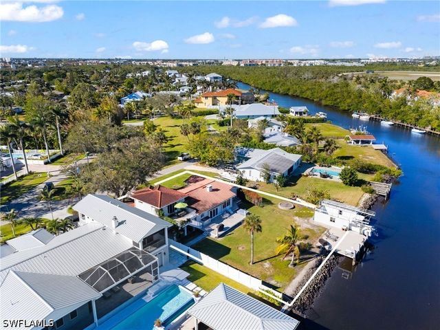 2295 Harbor RD, Naples, FL 34104
