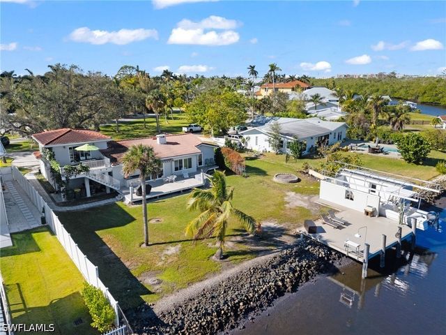 2295 Harbor RD, Naples, FL 34104