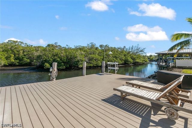 2295 Harbor RD, Naples, FL 34104