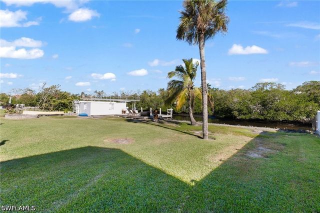 2295 Harbor RD, Naples, FL 34104