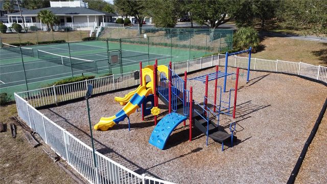 1932 SOUTHERN DUNES BOULEVARD, Haines City, FL 33844