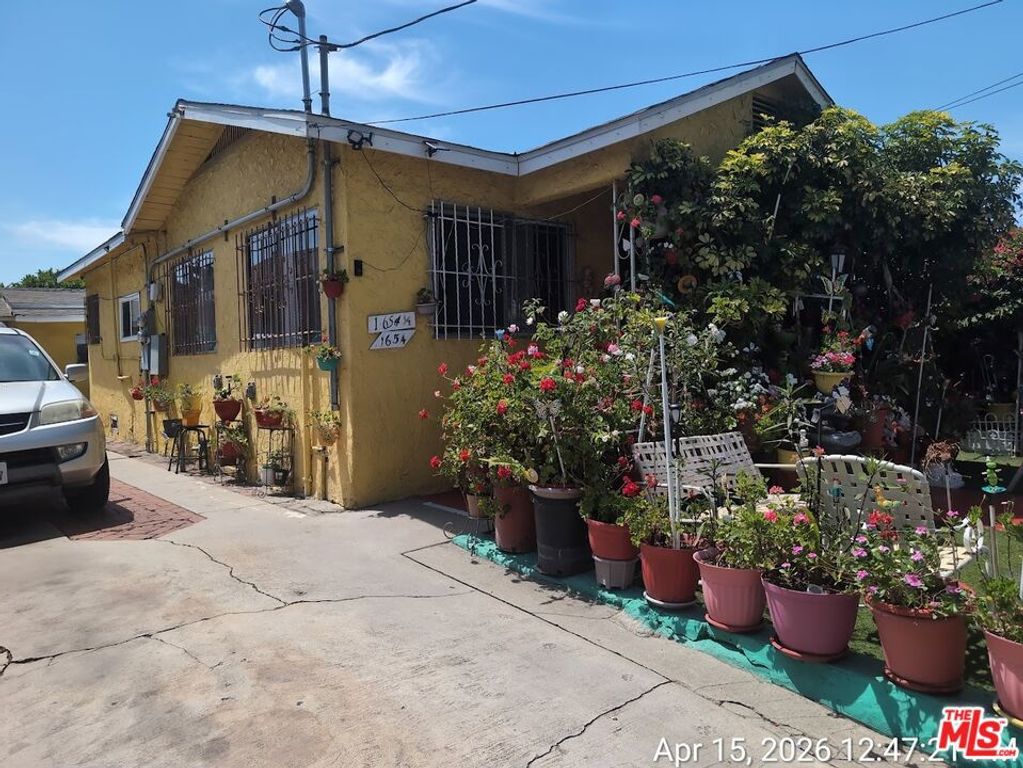1654 E 32nd Street, Los Angeles, CA 90011 — exterior