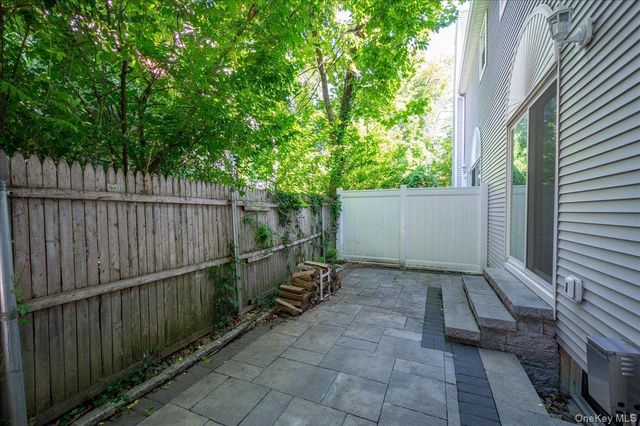 76 Smith Avenue, Nyack, NY 10960