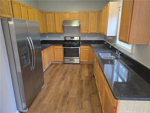 4204 Hunters Green NE Way, Kennesaw, GA 30144