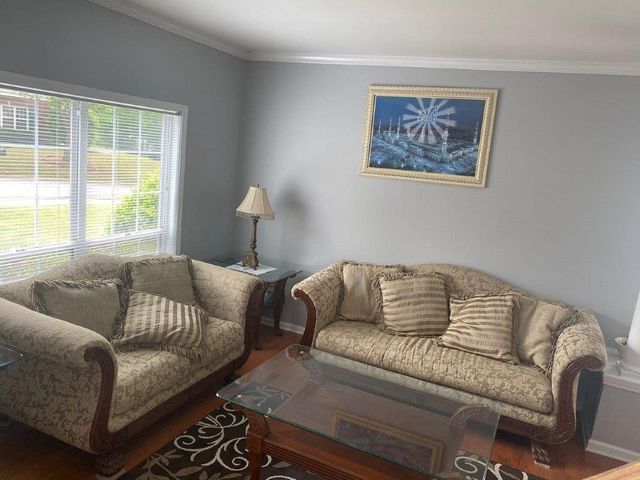 4204 Hunters Green NE Way, Kennesaw, GA 30144