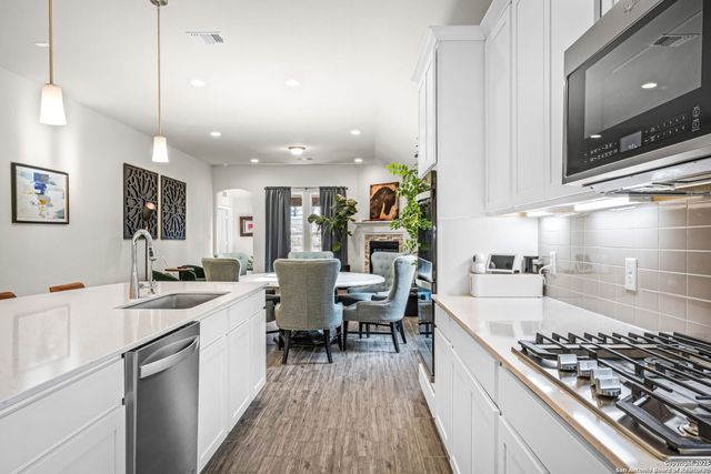 2263 Bluewood, New Braunfels, TX 78132