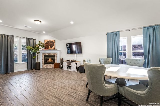 2263 Bluewood, New Braunfels, TX 78132